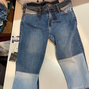 hollister flared jeans, size 3R or w26